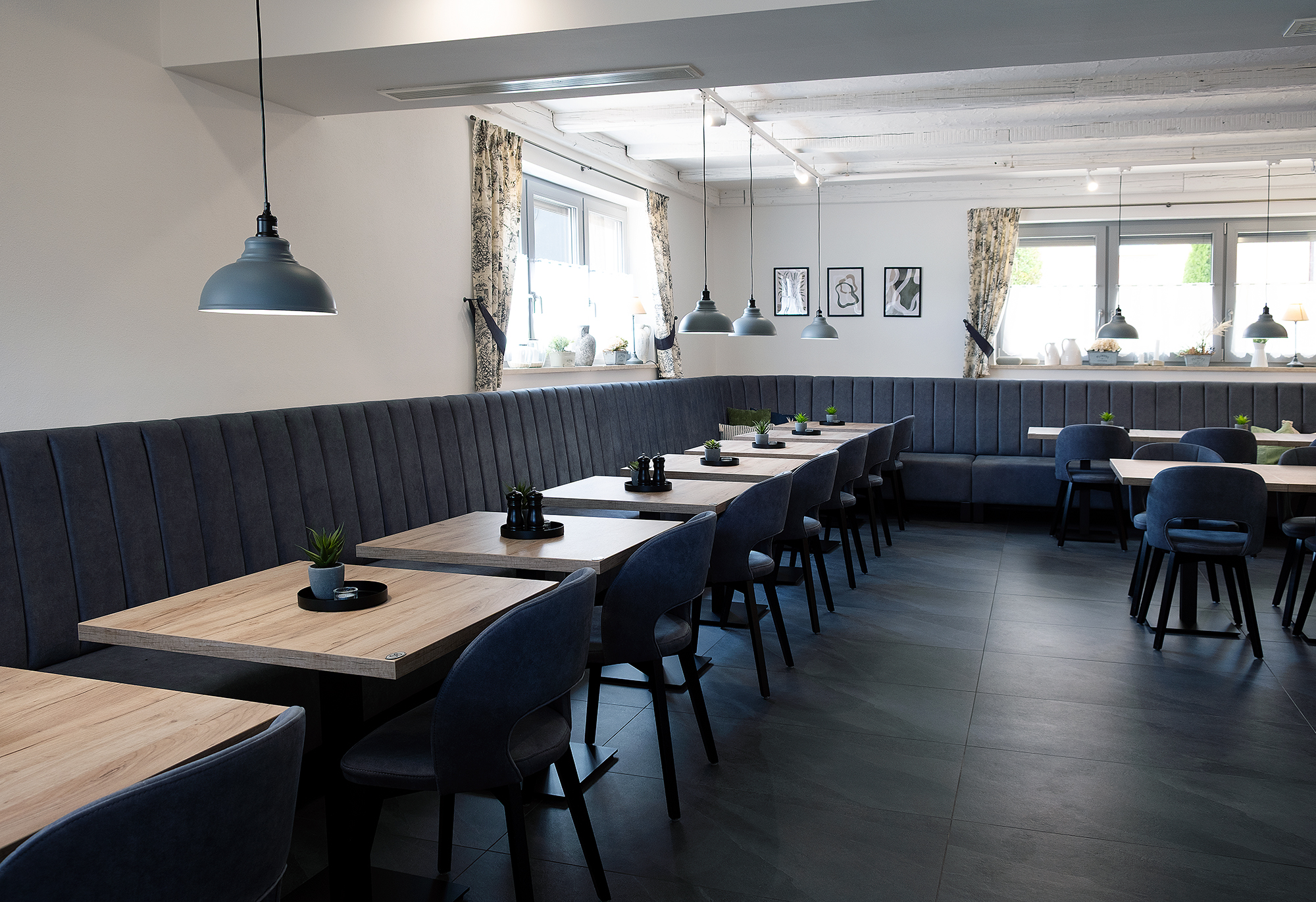 Gastraum von Davinas Restaurant am Kurpark